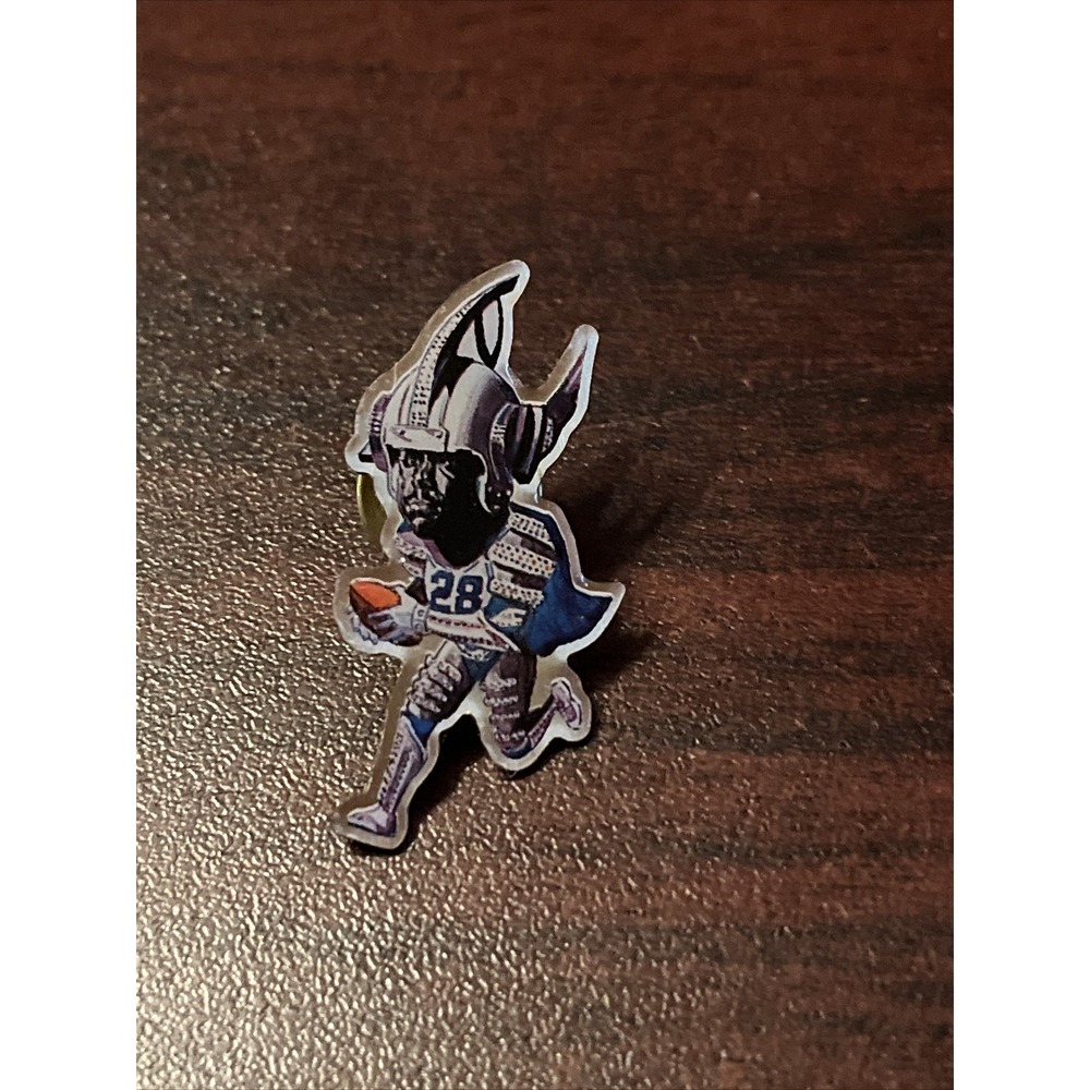 Vintage Coca-Cola NFL Monsters Of The Gridiron Marshall "The Missile"‎ Faulk Pin